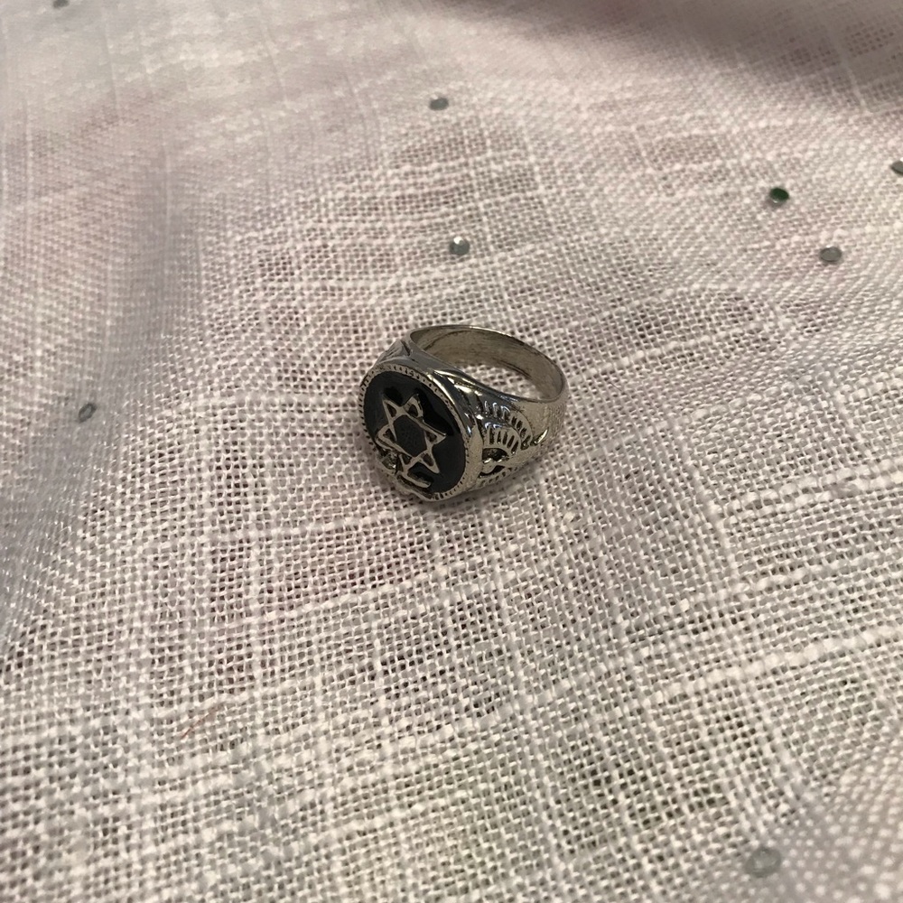 Men’s ring Star of David size 10
